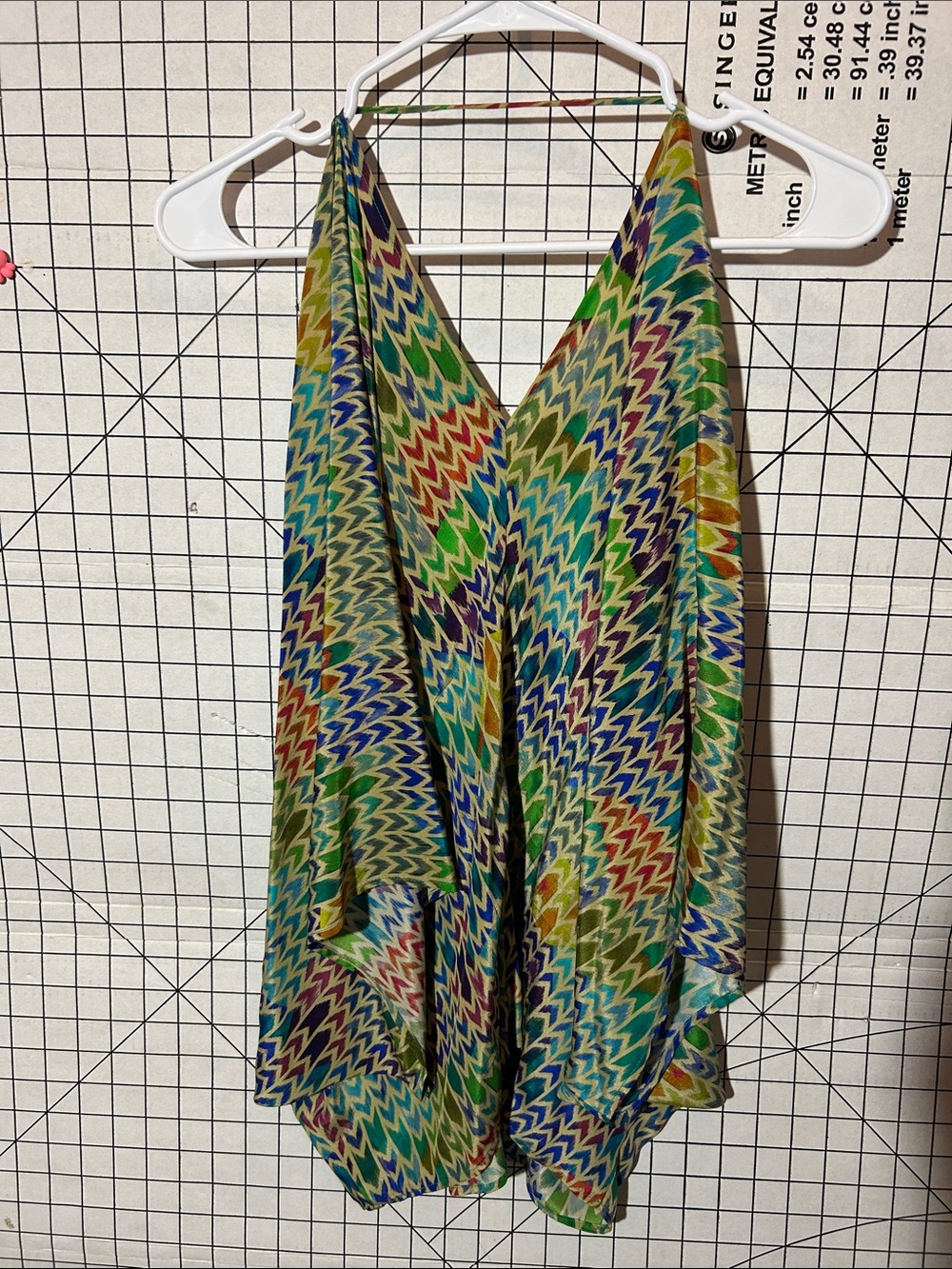 Drew 100% Silk Sleeveless V-Neck Zigzag Print Top in Green Multi